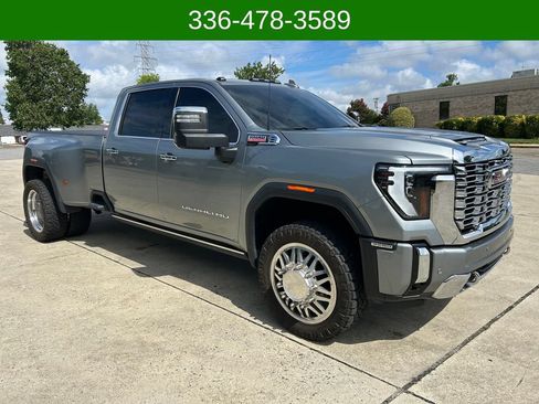 Used 2024 GMC Sierra 3500 Denali w/ Denali Reserve Package AWD/4WD image 7