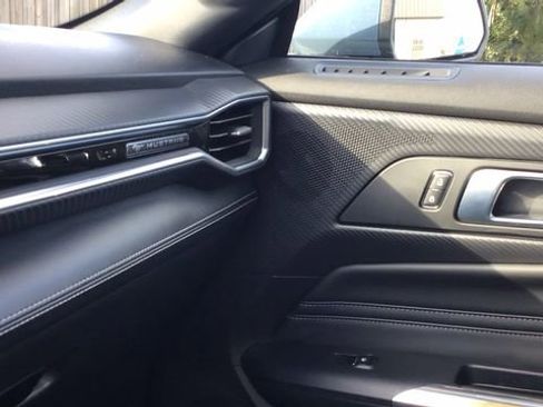 Certified 2025 Ford Mustang GT Premium image 23