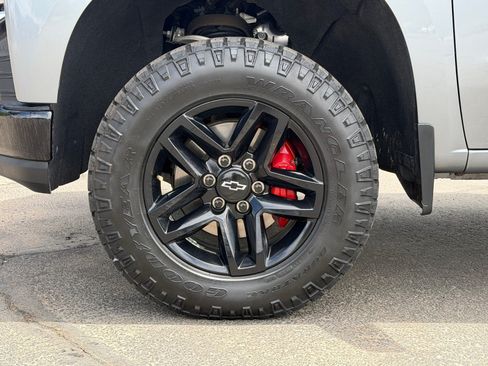 Used 2019 Chevrolet Silverado 1500 Custom Trail Boss w/ Custom Convenience Package AWD/4WD image 10
