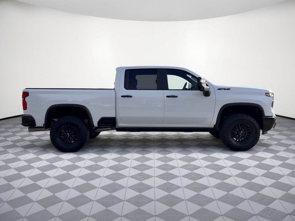 Certified 2025 Chevrolet Silverado 2500 ZR2 w/ Technology Package AWD/4WD image 8