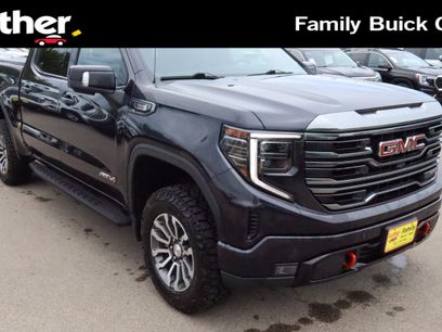 Used 2022 GMC Sierra 1500 AT4 w/ AT4 Premium Package