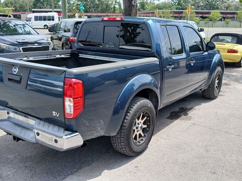 Used 2014 Nissan Frontier SV w/ SV Value Truck Package RWD image 6