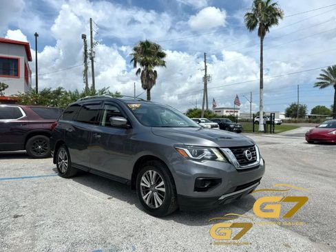 Used 2019 Nissan Pathfinder S FWD image 7
