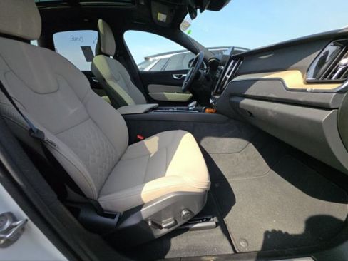 Used 2026 Volvo XC60 B5 Plus AWD/4WD image 11
