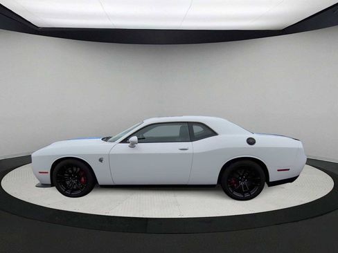 Used 2023 Dodge Challenger SRT Hellcat w/ Driver Convenience Group image 5
