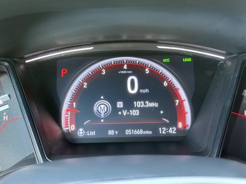 Used 2020 Honda Civic Sport image 32