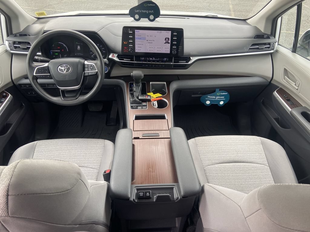Used 2021 Toyota Sienna LE FWD image 20