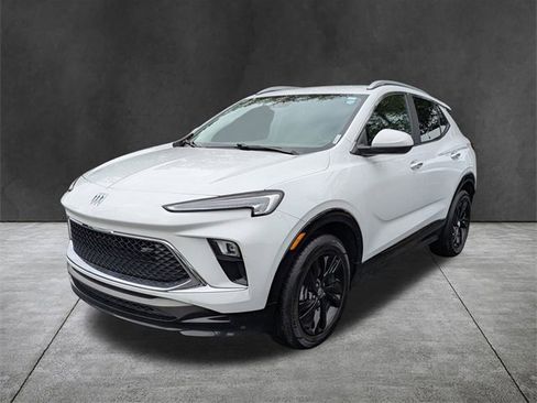 Used 2024 Buick Encore GX Sport Touring image 8