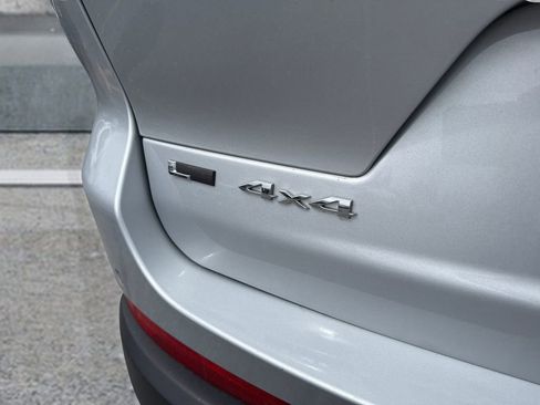 Used 2023 Jeep Grand Cherokee L Limited image 10