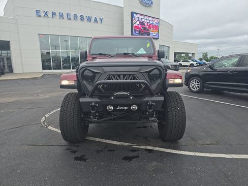 Used 2022 Jeep Gladiator Sport AWD/4WD image 2