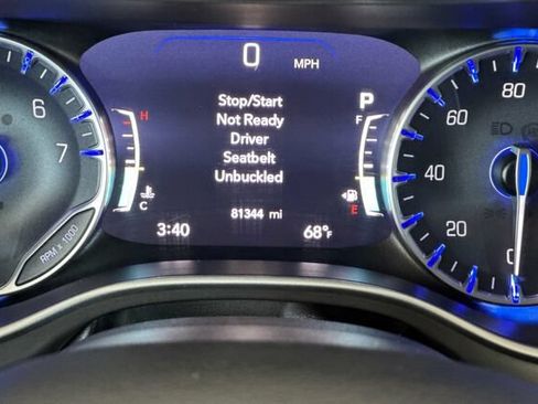 Used 2022 Chrysler Pacifica Touring-L FWD image 23