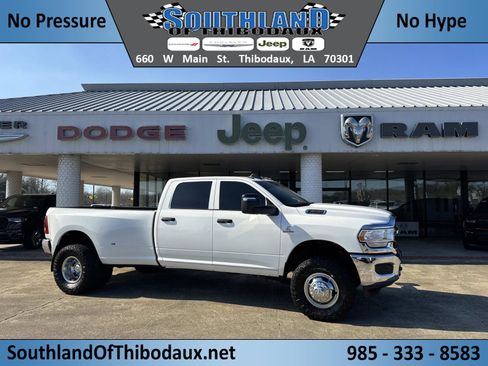 Used 2024 RAM 3500 Tradesman w/ Chrome Appearance Group image 1