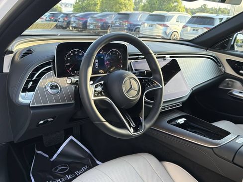 Certified 2024 Mercedes-Benz E 350 4MATIC Sedan image 10