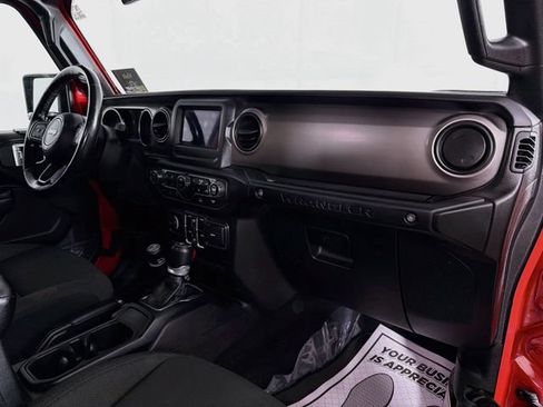 Used 2021 Jeep Wrangler Unlimited Sport AWD/4WD image 28