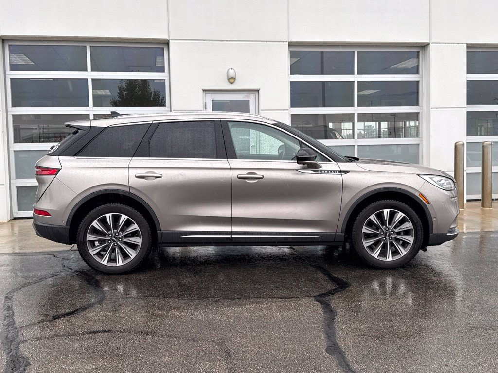 Used 2021 Lincoln Corsair Reserve w/ Equipment Group 201A AWD/4WD image 3