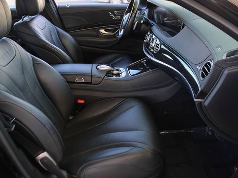 Used 2020 Mercedes-Benz S 450 4MATIC Sedan w/ Premium Package image 19