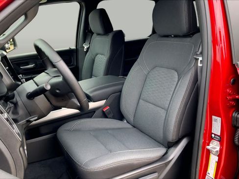 New 2026 RAM 1500 Express AWD/4WD image 9