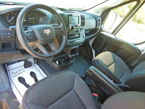 Used 2025 RAM ProMaster 2500 w/ Convenience Group FWD image 15