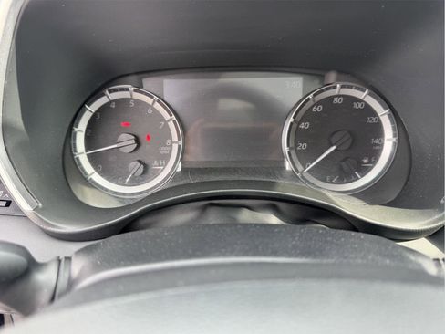 Used 2023 Toyota Highlander XLE AWD/4WD image 20