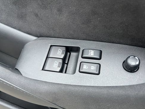 Certified 2025 Nissan Z NISMO w/ Floor Mat Package RWD image 11