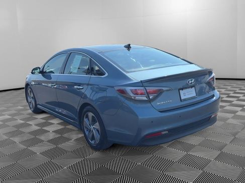 Used 2016 Hyundai Sonata Limited w/ Option Group 02 FWD image 5