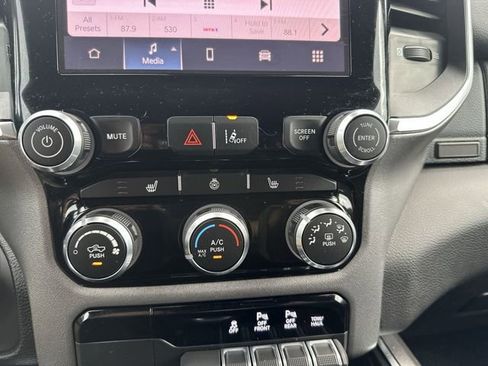 Used 2025 RAM 1500 Big Horn AWD/4WD image 18