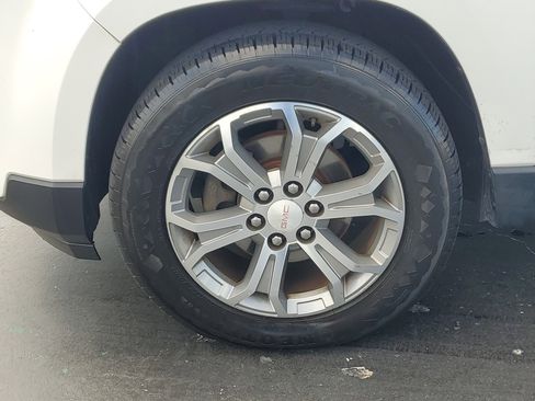 Used 2014 GMC Acadia SLT image 9