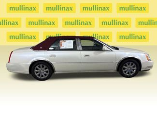 Used 2008 Cadillac DTS w/ Sun And Sound Package FWD video 2