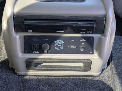 New 2026 Chevrolet Express 2500 Extended w/ Driver Convenience Package image 37