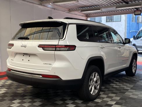 Used 2023 Jeep Grand Cherokee L Limited AWD/4WD image 6