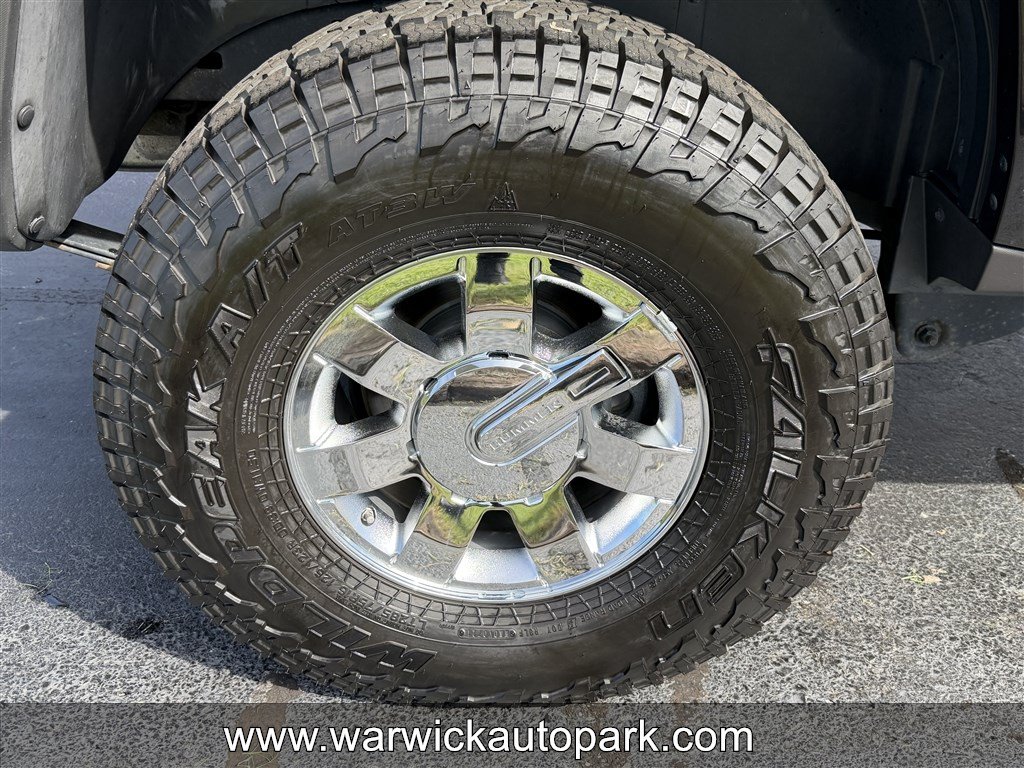 Used 2009 HUMMER H3 Alpha AWD/4WD image 19