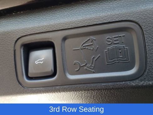 Used 2019 Ford Expedition Platinum image 9