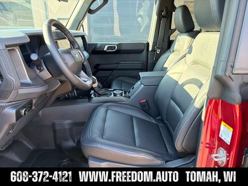 New 2026 Ford Bronco Badlands w/ Sasquatch Package AWD/4WD image 11