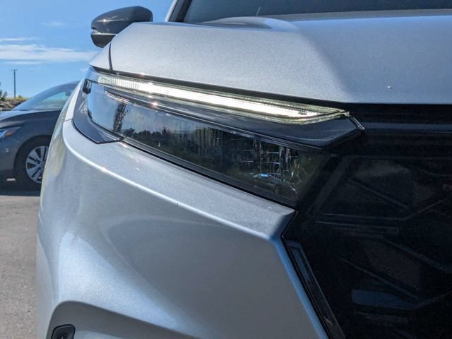 Used 2024 Honda CR-V Sport Touring image 9