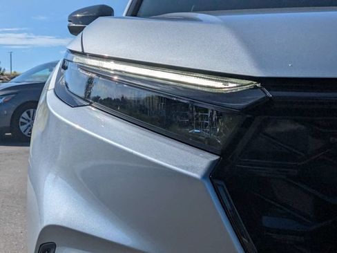Used 2024 Honda CR-V Sport Touring image 9