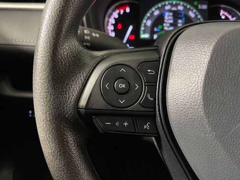 Certified 2025 Toyota RAV4 XLE FWD image 26