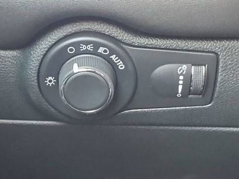 Used 2024 Dodge Durango SRT AWD/4WD image 16
