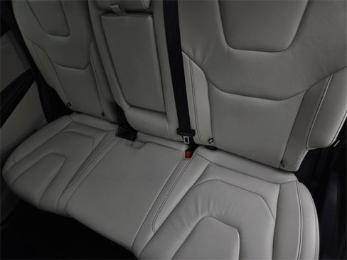 Used 2022 Ford Edge Titanium image 15