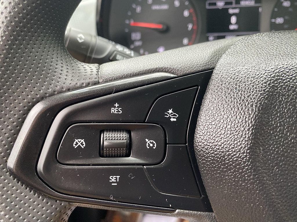 Certified 2024 Chevrolet Trax LS FWD image 19