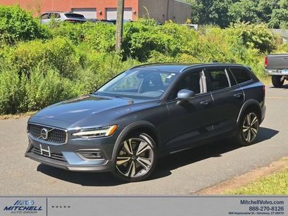 Certified 2025 Volvo V60 B5 Cross Country Plus