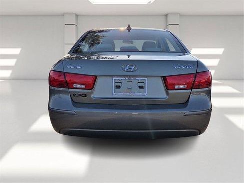 Used 2010 Hyundai Sonata GLS image 4