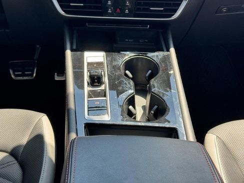 Used 2024 Volkswagen Atlas Peak Edition SE AWD/4WD image 15