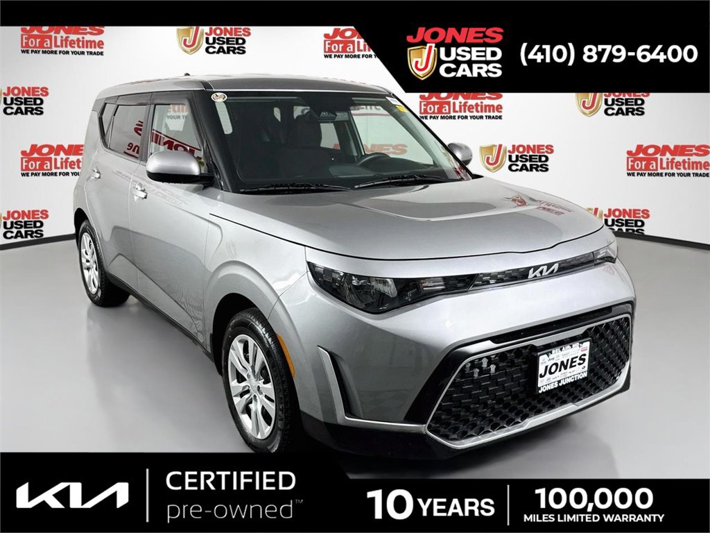 Used 2023 Kia Soul LX FWD image 1