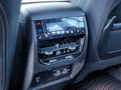 Used 2023 Jeep Grand Cherokee Summit image 28