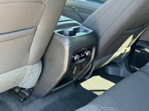 New 2026 GMC Acadia Elevation image 22