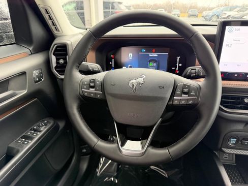 New 2026 Ford Bronco Sport Outer Banks w/ Outer Banks Tech Package+ AWD/4WD image 11