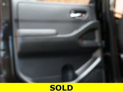 Certified 2022 Nissan Frontier SV AWD/4WD image 39
