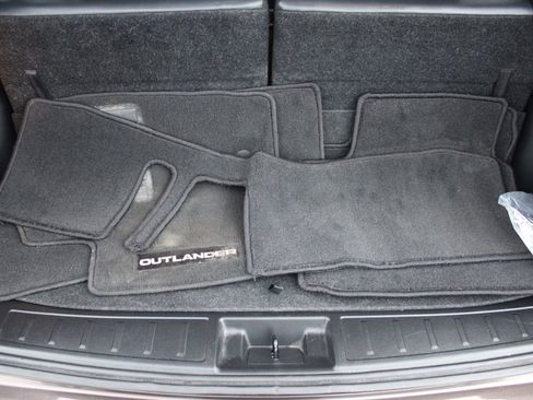 Used 2022 Mitsubishi Outlander SEL image 23