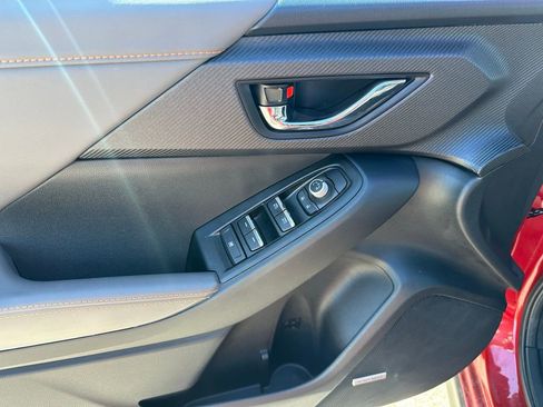 Used 2025 Subaru Crosstrek 2.5i Limited w/ Popular Package #3A image 23