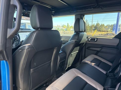 Used 2024 Ford Bronco Wildtrak image 10